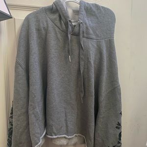 Cropped gray hoodie